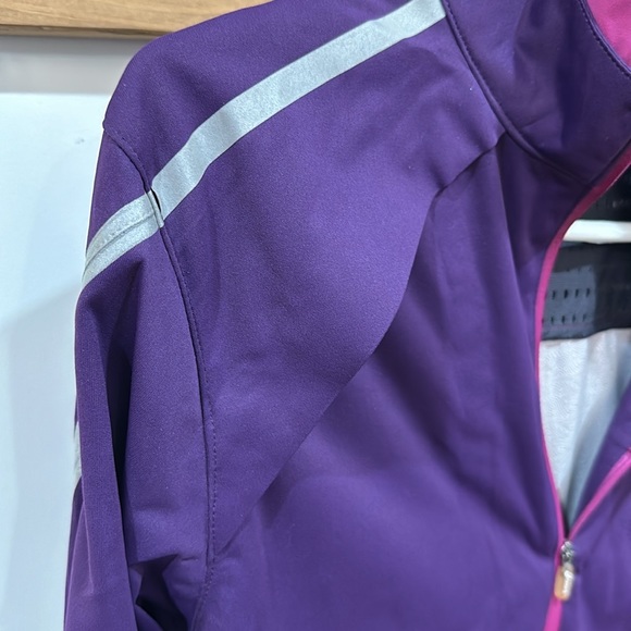 Oasics Running jacket purple and pink - Picture 4 of 6